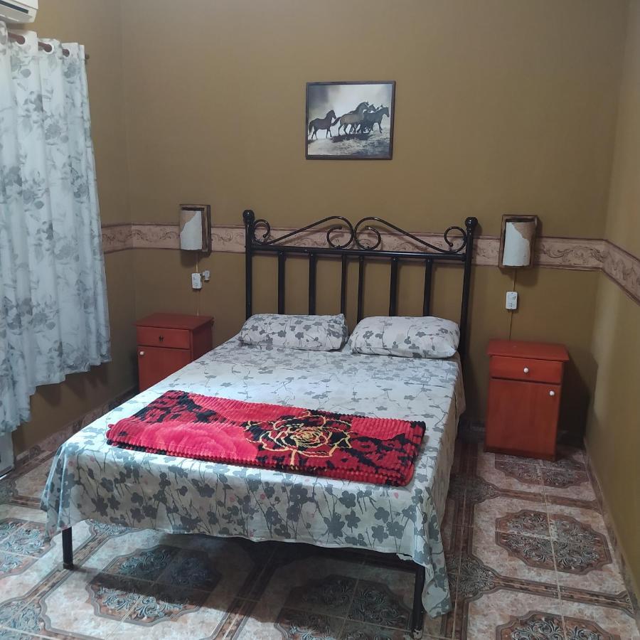 Hostel Guazu Puerto Iguazú Exteriör bild